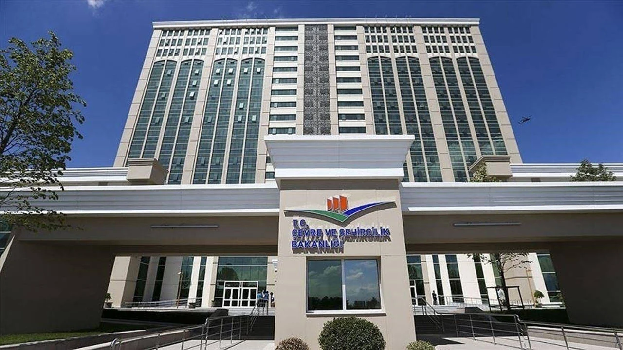 Bakanlık'tan İSKİ'ye 3,3 milyon TL ceza