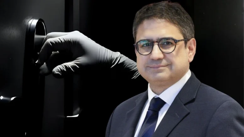 Ünlü iş insanı Atilla Ulusu'nun evi soyuldu: FIFA plaketi ve milyonluk eşyalarını kaptırdı