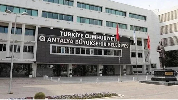 Antalya Büyükşehir Belediyesi'ne yeni soruşturma; 3 gözaltı