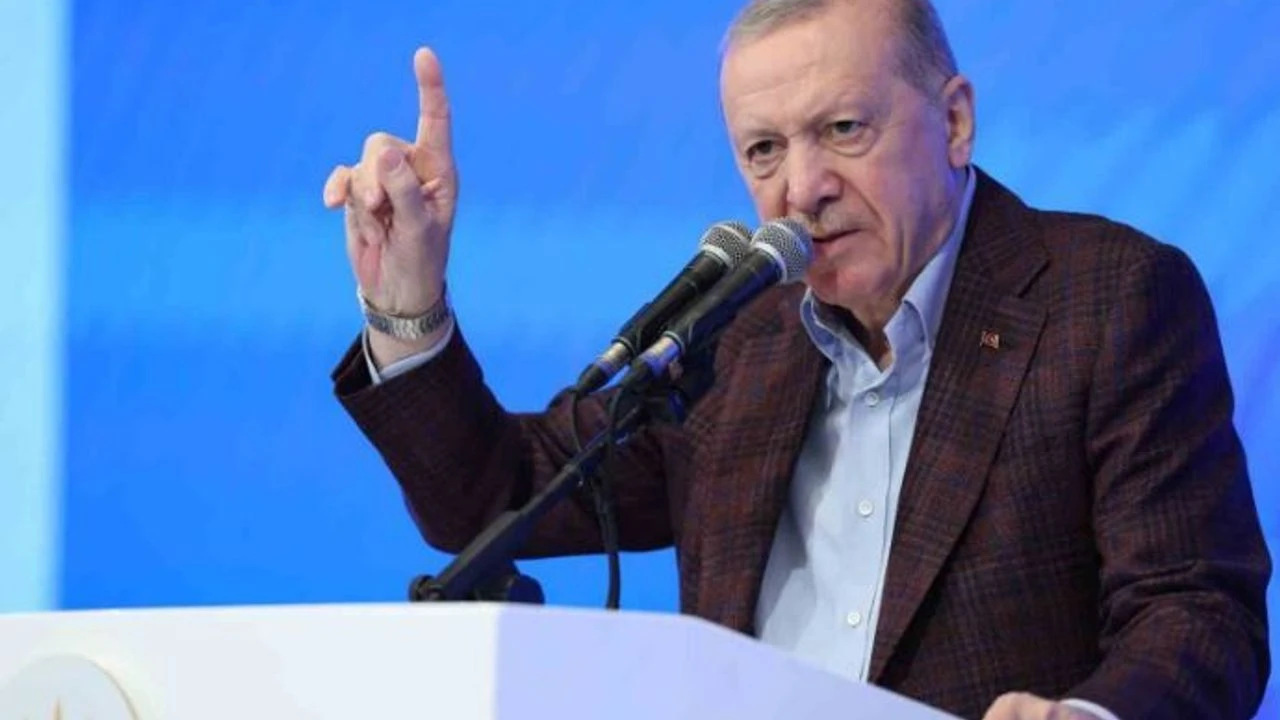 Erdoğan'dan AK Parti teşkilatına uyarı: Yorulan varsa kenara gelsin, boşa harcayacak zamanımız yok